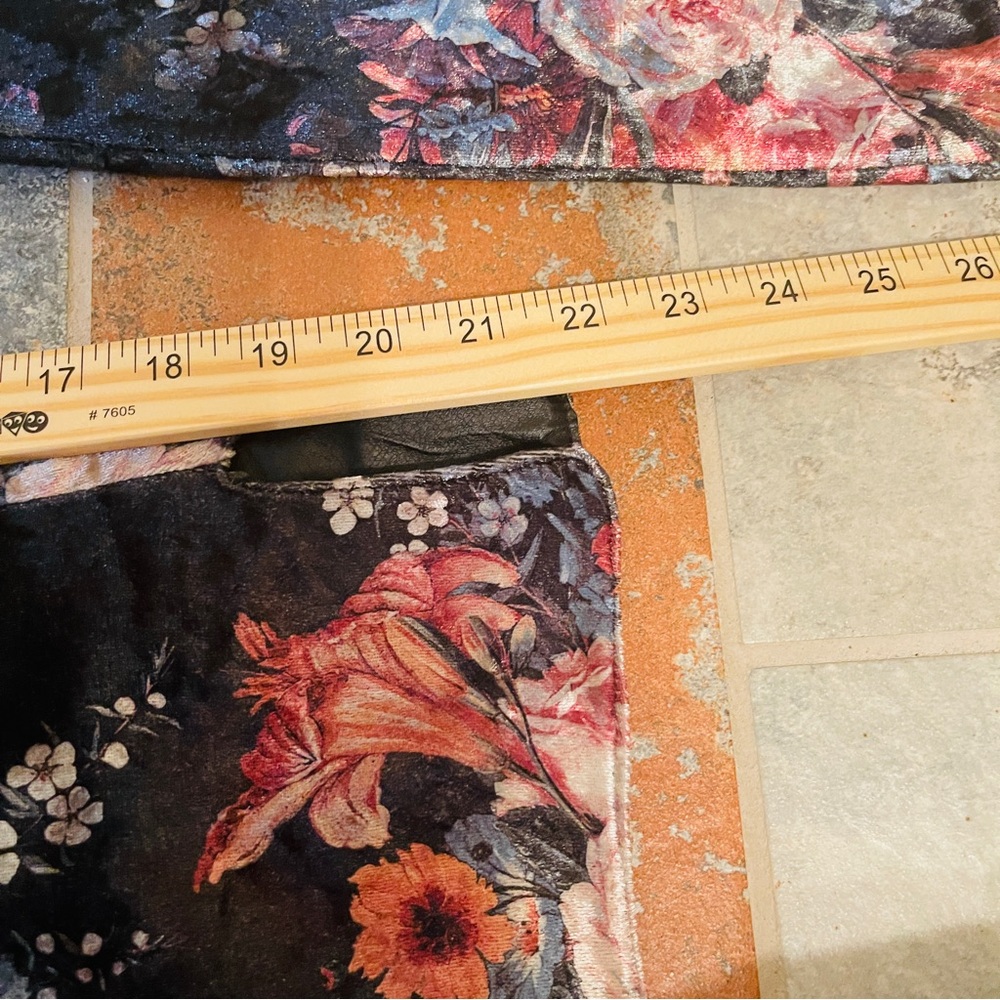 👢Incredible Over the Knee Velvet Floral Pattern High Heel Boots! - Picture 16 of 16